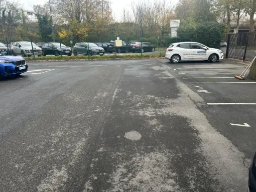 Nettoyage entreprise à Tourcoing : un parking impeccable !, Villeneuve-d'Ascq, Vitro'Clean